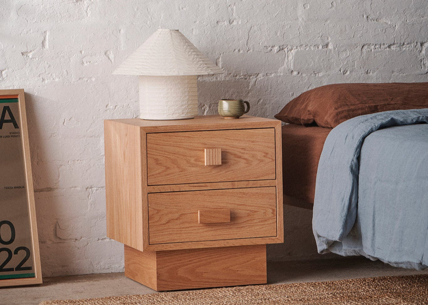 Wren Bedside Table